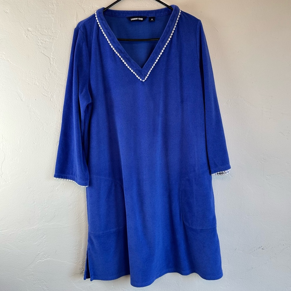 Lands’ End blue terry cloth V-neck cover up dress with white trim and pockets M